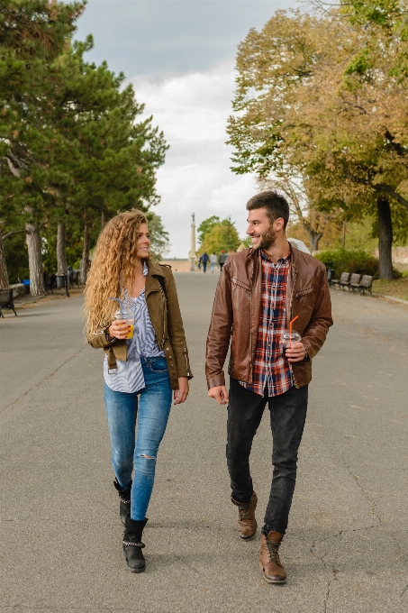 Photographier jeans vêtements plaid
