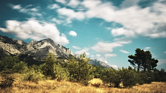 Mountainous landforms sky mountain natural landscape Photo