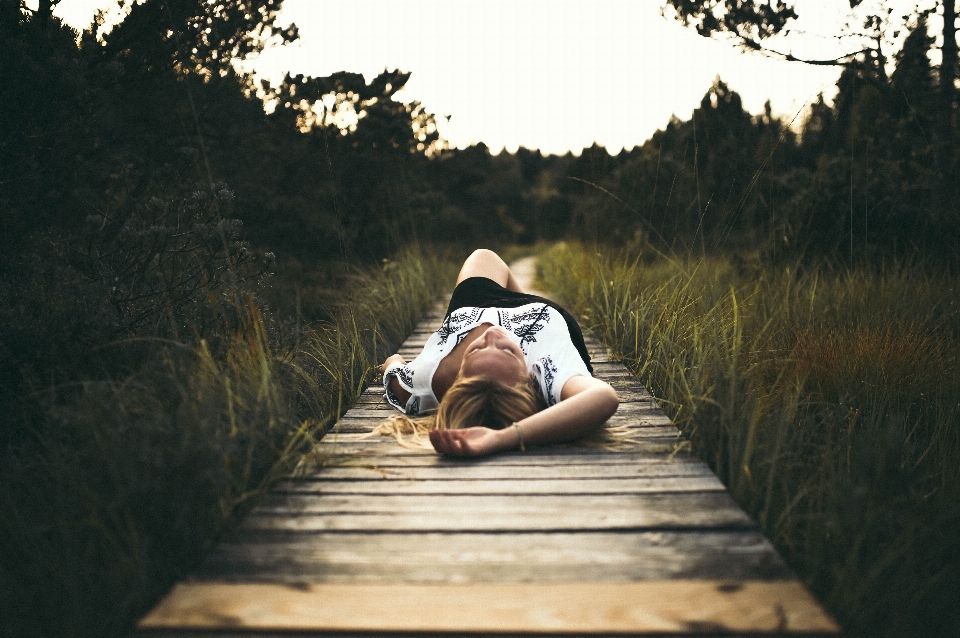 People in nature sitting tree grass