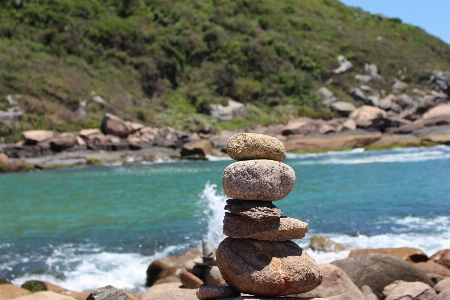 Body of water coast sea rock Photo