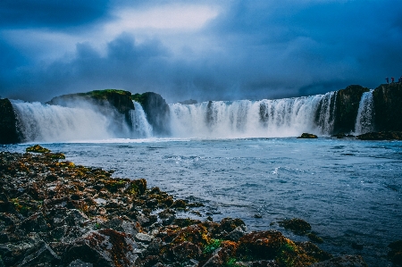 Foto Cachoeira corpo de água
 recursos hídricos
 natureza