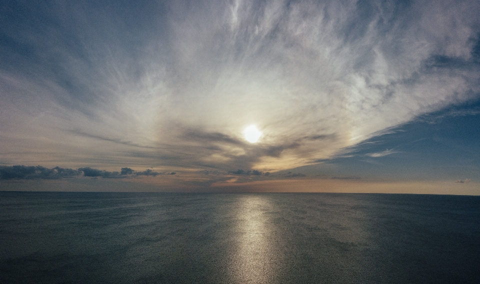 Sky cloud horizon sea