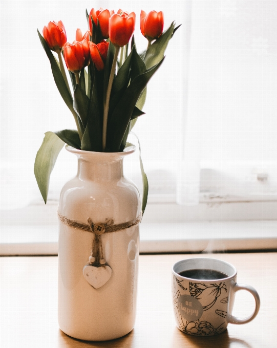 Vase pot de fleur orange