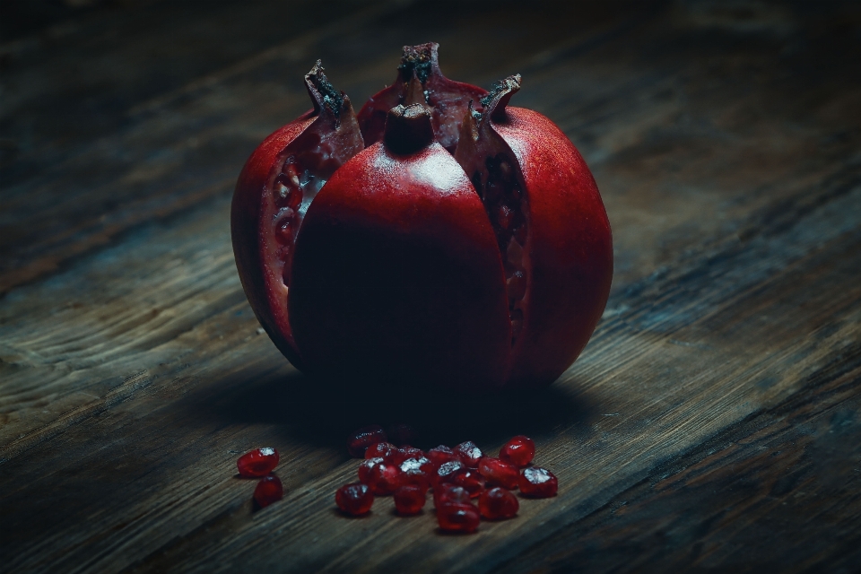 Romã fotografia de natureza morta
 vermelho fruta