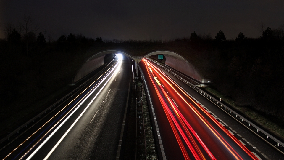 Autobahn autobahn
 straße transport