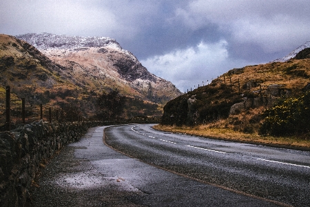 Highland mountainous landforms mountain sky Photo