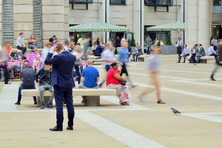 Foto Pedone spazio pubblico
 istantanea folla