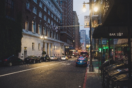 Foto área urbana
 rua cidade metropolitana
