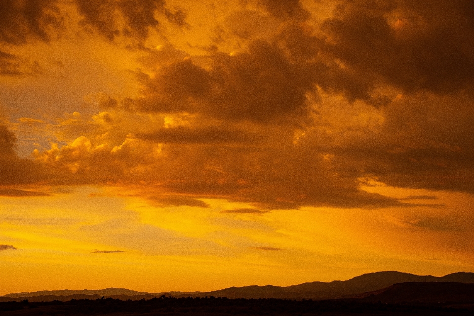 Sky afterglow cloud horizon