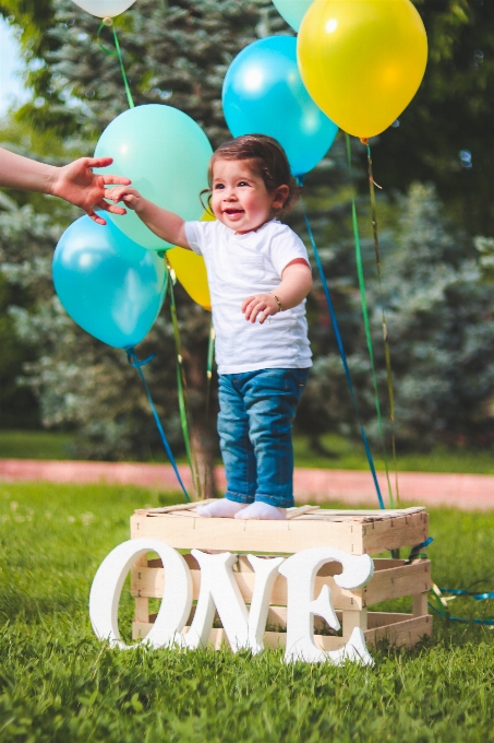 Balon doğadaki insanlar
 parti kaynağı
 çocuk