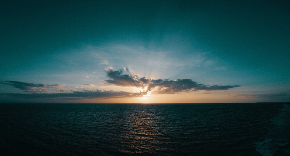 Langit cakrawala laut alam