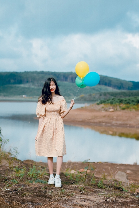 Les gens dans la nature
 ballon photographier jaune