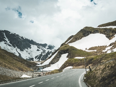 Mountainous landforms mountain highland pass Photo