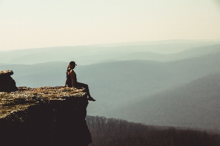 Sky atmospheric phenomenon mountain horizon Photo