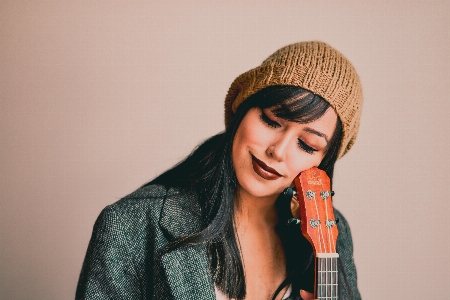 Microphone facial expression beanie lip Photo