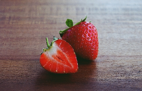 Strawberry strawberries natural foods food Photo