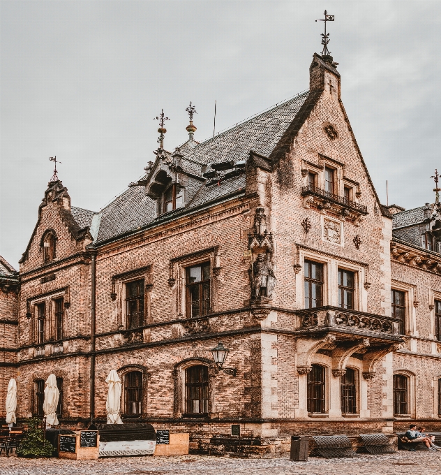 Edificio architettura punto di riferimento proprietà