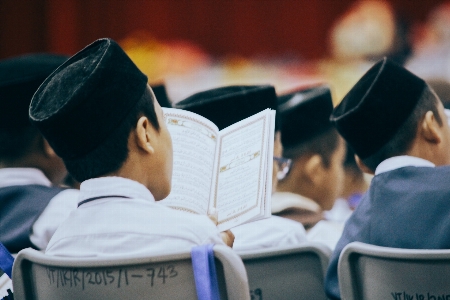 Foto Pakaian akademik
 peristiwa sarjana kelulusan