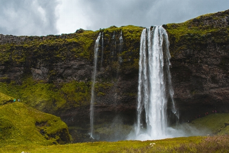 Foto Cachoeira corpo de água
 paisagem natural
 recursos hídricos
