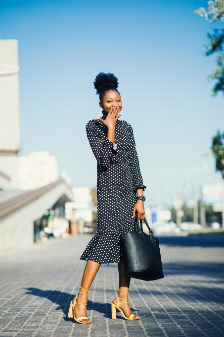 Vestiario moda di strada
 vestito