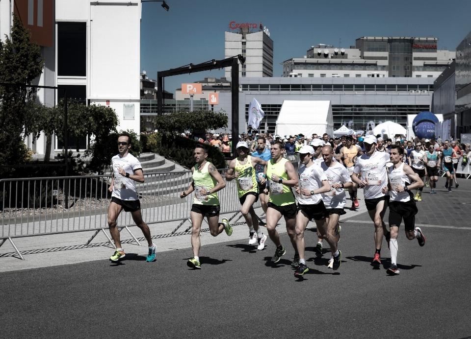 Działanie maraton rekreacja na świeżym powietrzu
 bieg długodystansowy
