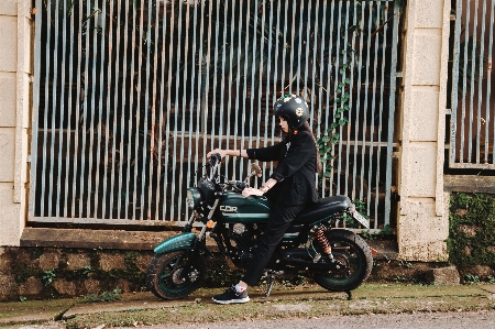 Foto Kendaraan sepeda motor mobil skuter