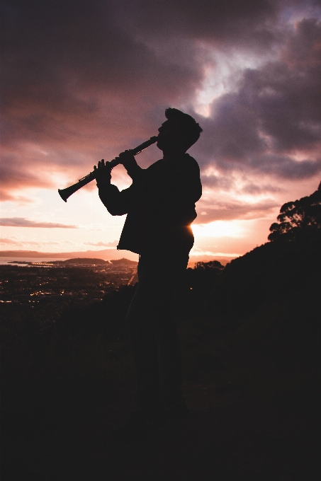 Langit instrumen angin
 alat musik awan