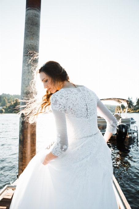 Robe de mariée
 mariée vêtements