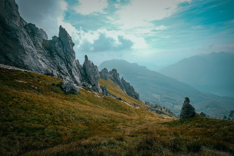 Bergige landschaftsformen
 natur hochland himmel