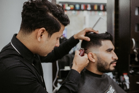 Foto Capelli parrucchiere barbiere acconciatura
