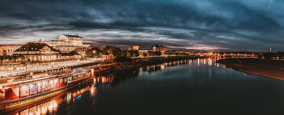 Reflection sky cloud waterway