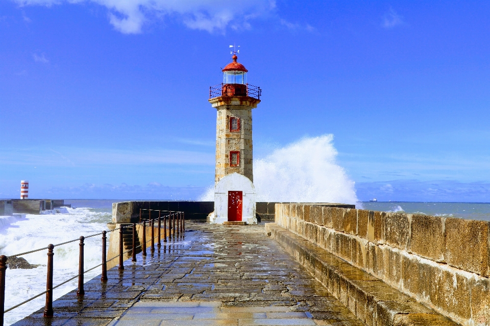 Mar farol aceno torre