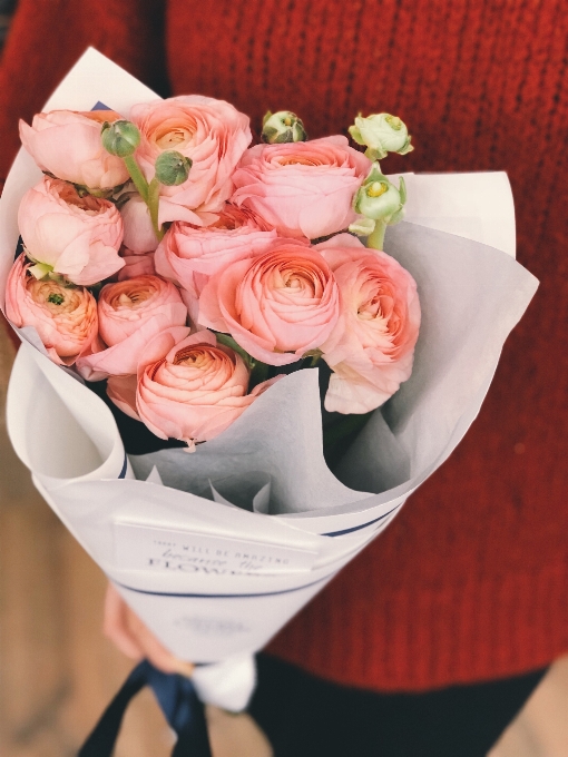 Flower pink bouquet arranging