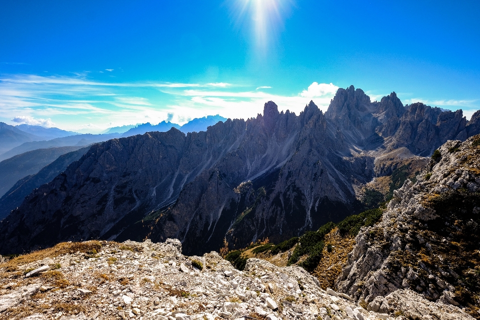 山地地貌 山 岭 天空