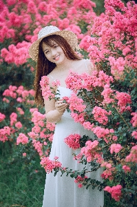 Pink flower beauty dress Photo