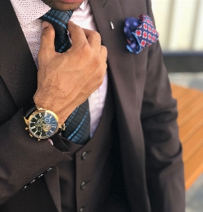 Foto Abito moda di strada
 cravatta orologio