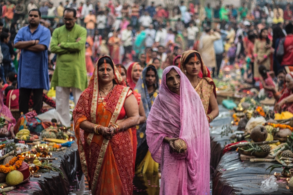 Sari
 persone cerimonia rituale
