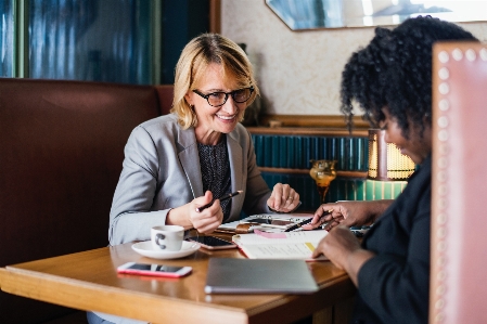 Photo Lunettes
 conversation lunettes emploi