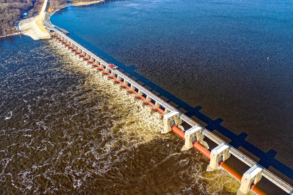 Eau photographie aérienne
 ressources en eau
 voie navigable
