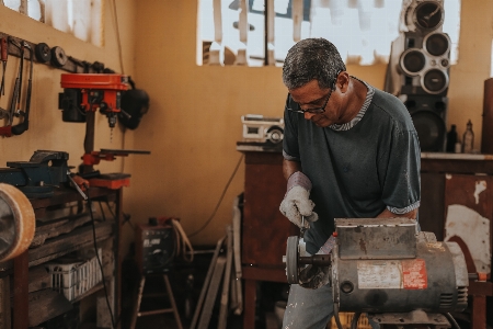 Foto Ferreiro
 metalurgia
 artesão
 funileiro
