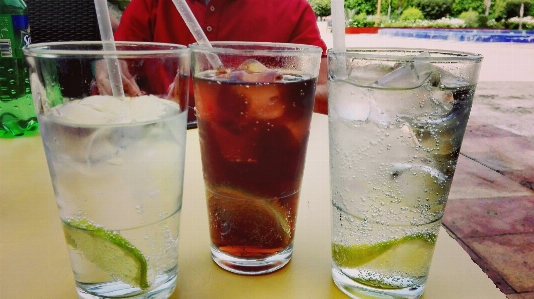 飲み物 カップ 眼鏡 飲む 写真