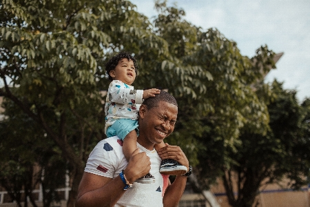 Foto Rakyat seru pohon fotografi