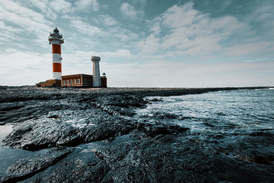 Leuchtturm meer wasser turm