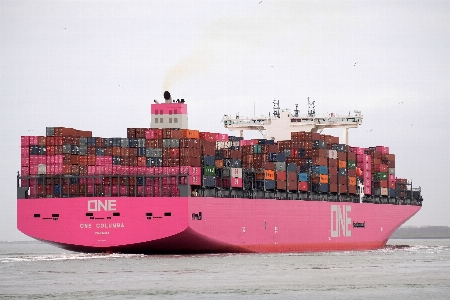 Container ship water transportation panamax Photo