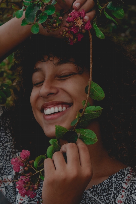 Facial expression green smile leaf