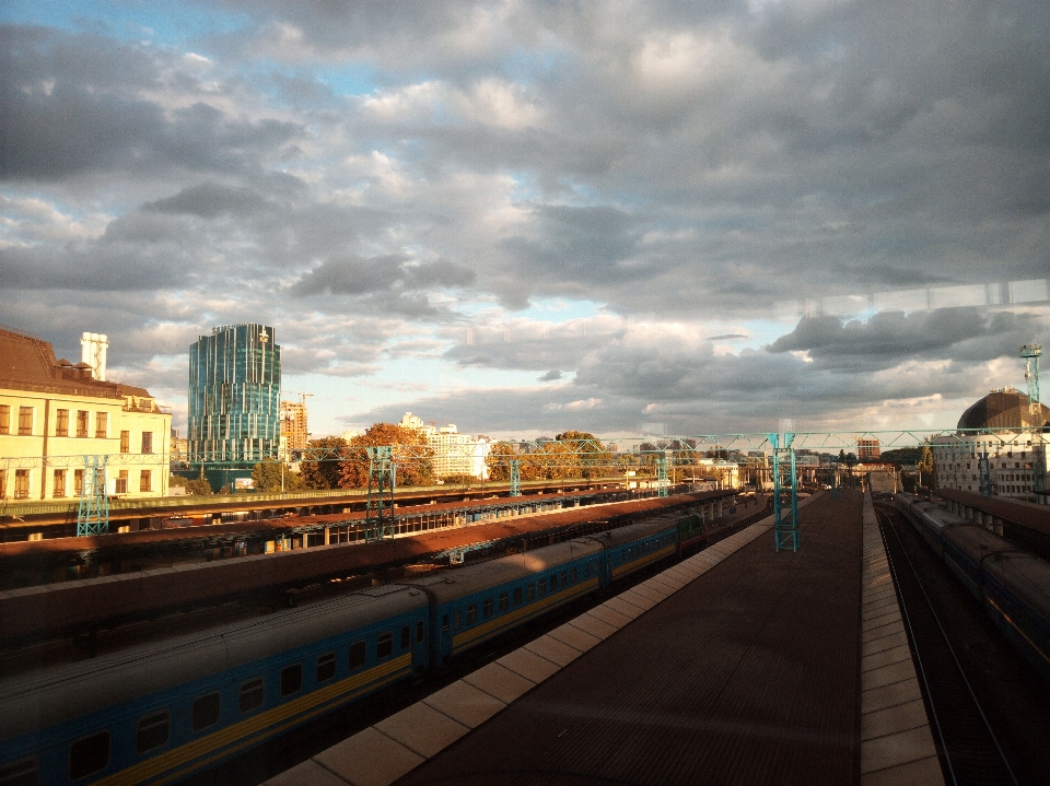 Kiev station train peron