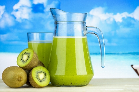 Foto Pantai minuman merapatkan
 minum