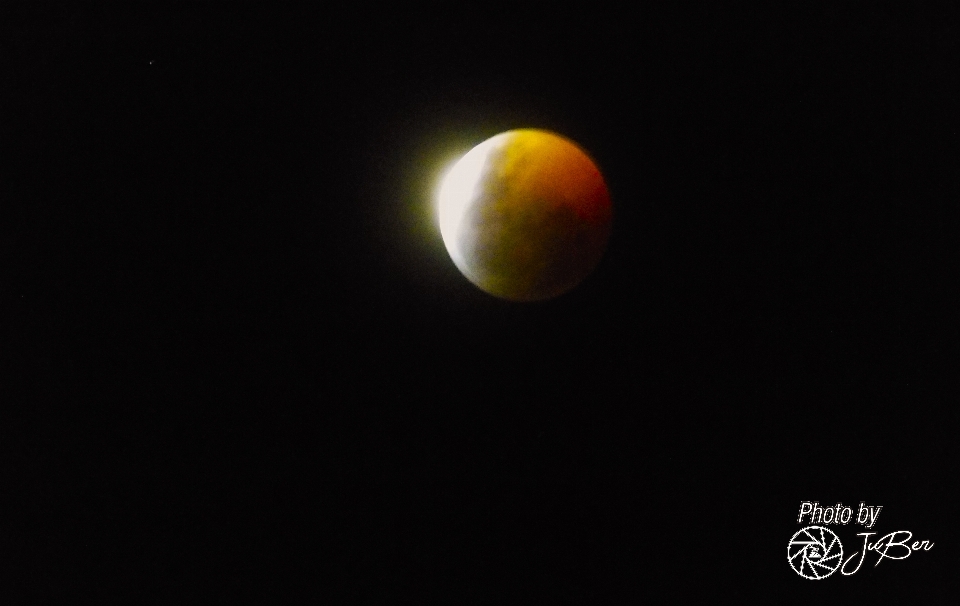 Lune rouge
 nature atmosphère