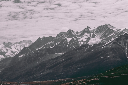 Mountainous landforms mountain range highland Photo