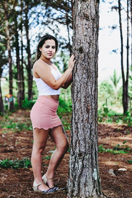 Modelo people in nature tree photograph